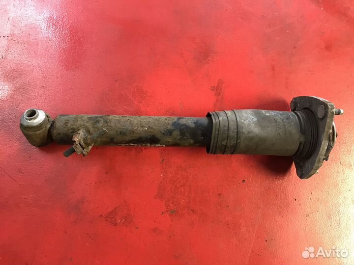 Амортизатор задний правый Bmw X5 E70 M57D30