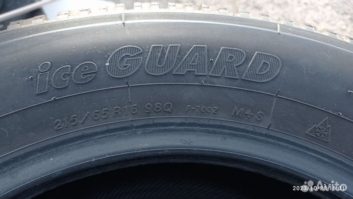 Yokohama Ice Guard 5 IG50 A 215/65 R16
