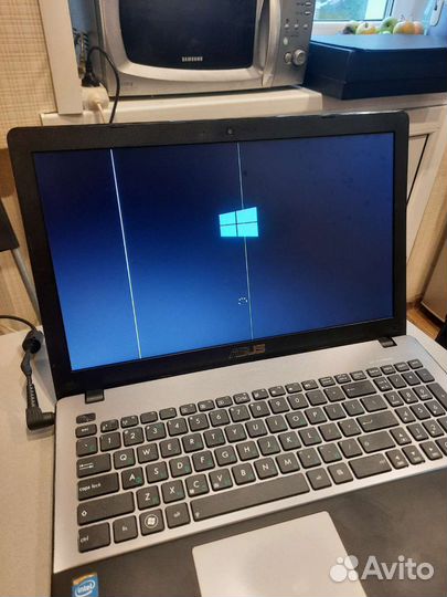 Ноутбук asus X550C