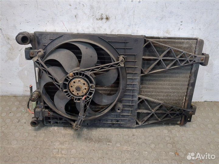 Вентилятор радиатора Volkswagen Golf 4, 2002
