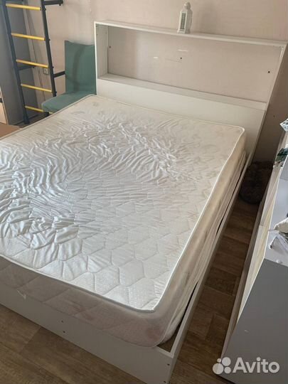 Кровать с матрасом 160 на 200 бу