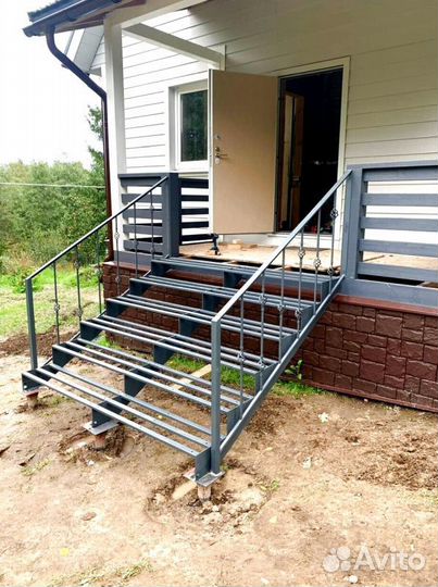 Г-образная лестница