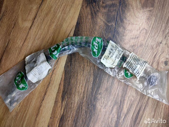 6T46372 Шланг тормозной