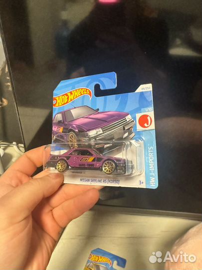 Машинки hotwheels