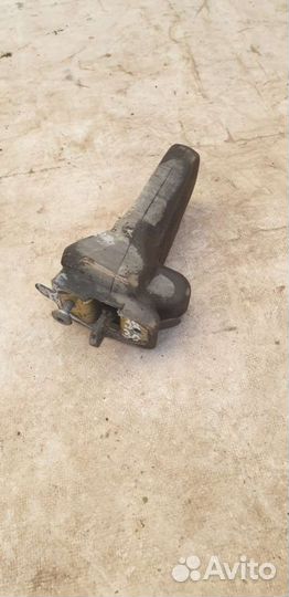 Ограничитель открывания двери задней BMW 7 E38 2.8