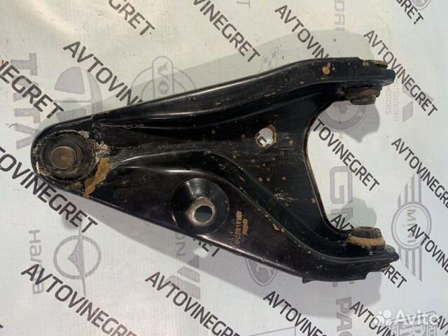 Рычаг передний левый Renault Logan 1