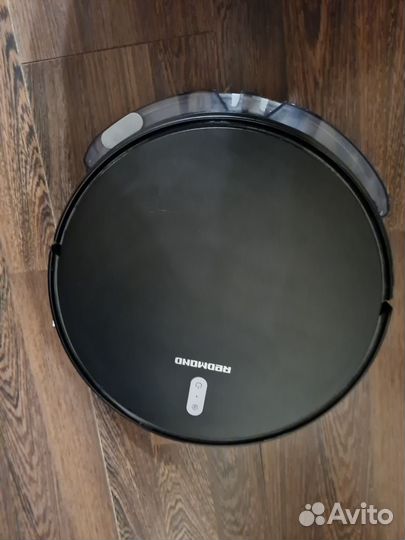 Робот пылесос redmond RV-R630S