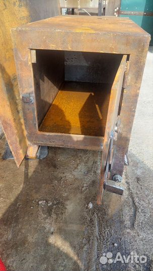 Печь для бани с баком новая