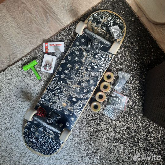 Скейтборд профессиональный