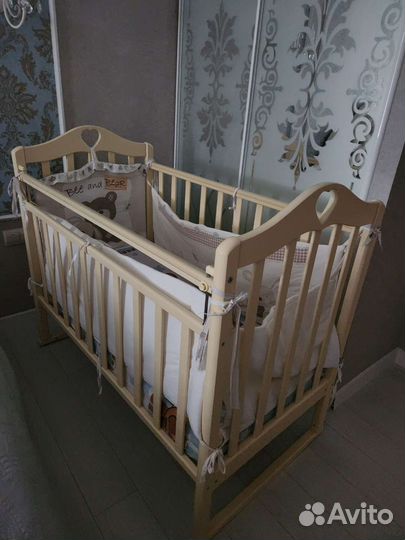 До 24.07 Детская кроватка с маятником Каролина