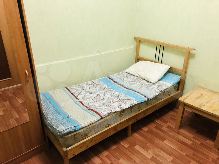 Комната 9 м² в 4-к., 4/4 эт.