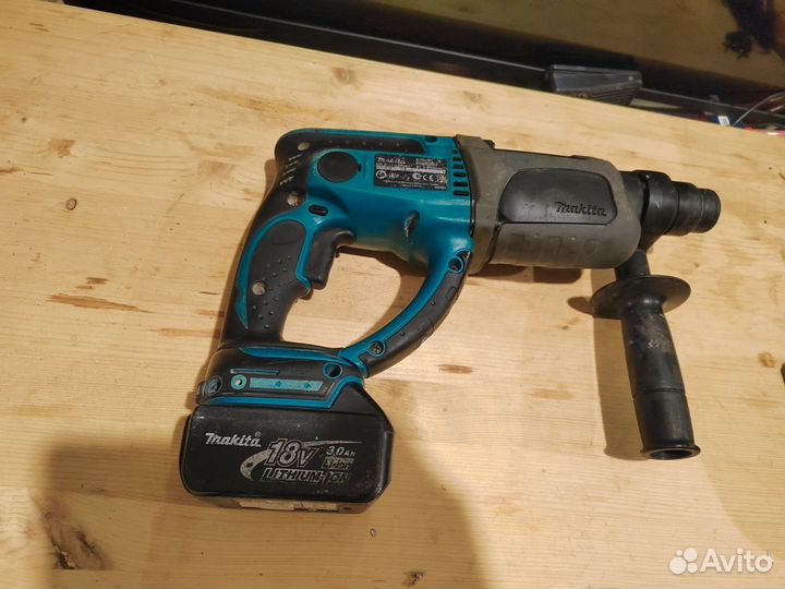 Аккумуляторный перфоратор Makita dhr202rf