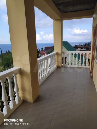 Коттедж 330 м² на участке 5,4 сот.