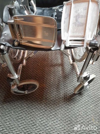 Инвалидная коляска складная бу