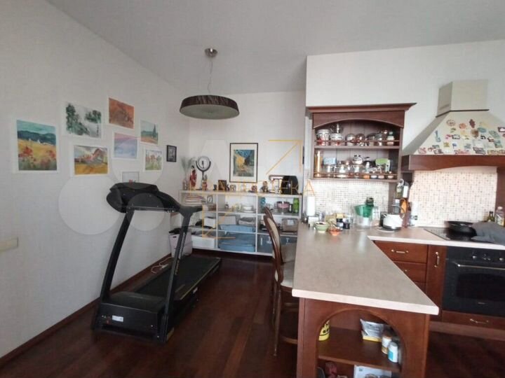 4-к. квартира, 162 м², 5/5 эт.