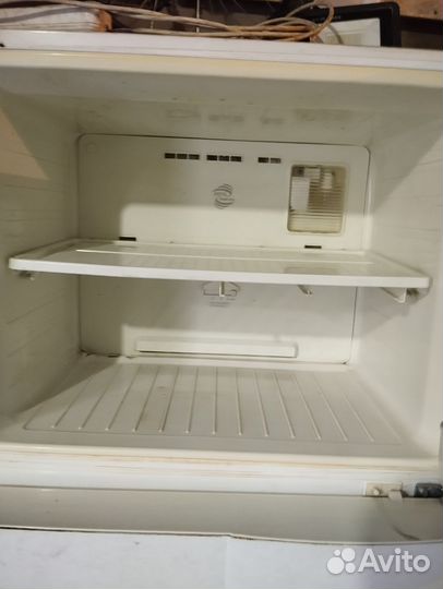 Холодильник двухкамерный большой