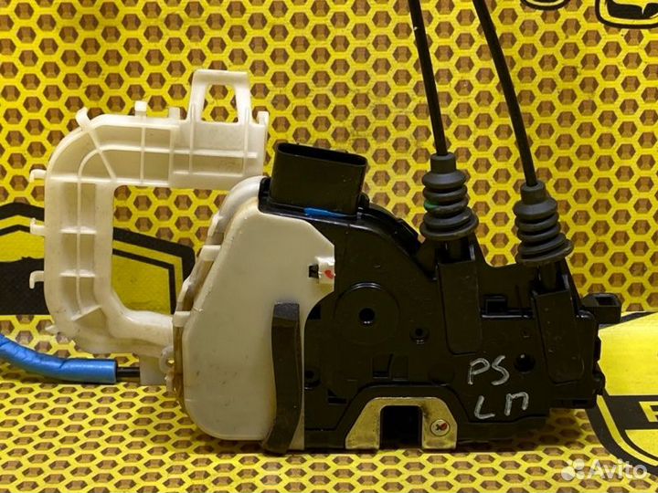 Замок двери передней левой Kia Soul