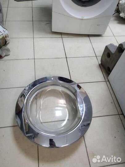 Люк LG большой