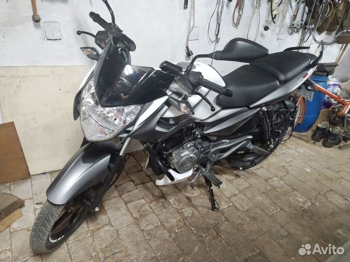 Bajaj Pulsar 125