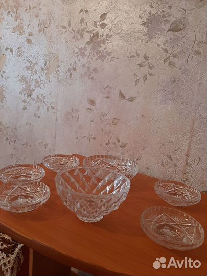Набор хрустальных салатниц из 7 блюд