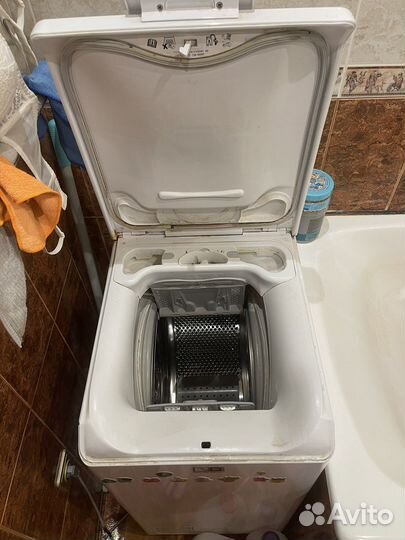 Стиральная машинка Electrolux EWT1066ESW