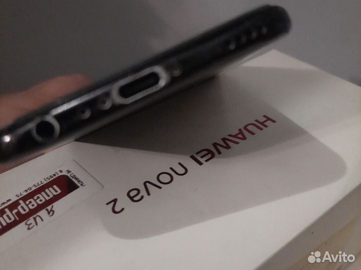 HUAWEI Nova 2, 4/64 ГБ