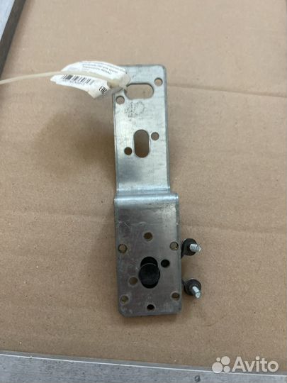 Кронштейн для водорозеток