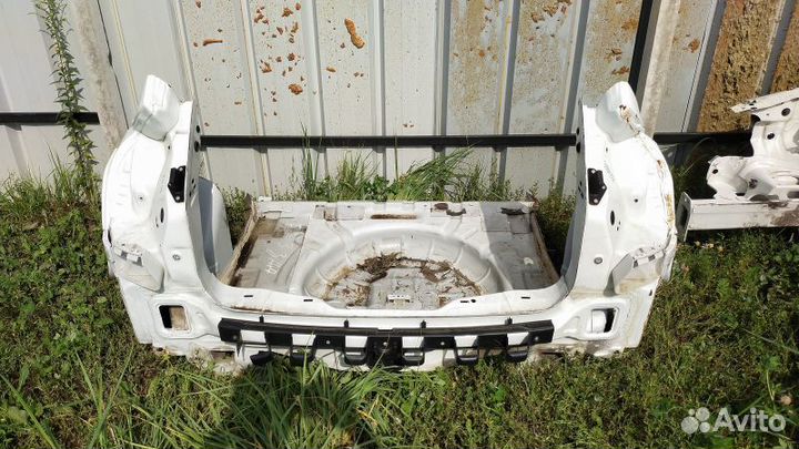 Задняя часть кузова Ford Focus 3