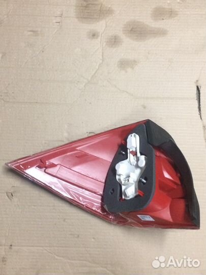 Фонарь правый Renault Megane 2 седан с держателем