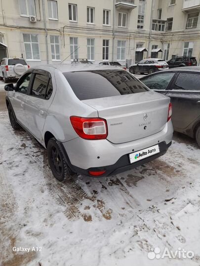 Renault Logan Stepway 1.6 CVT, 2018, битый, 55 000 км