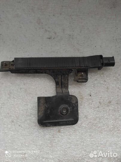 Антенна Audi A8