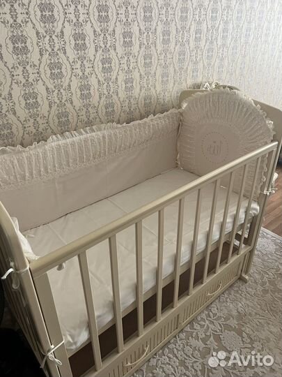 Детская кроватка