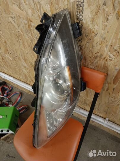 Левая правая Фара на mazda 3 хэтчбек 2010 год