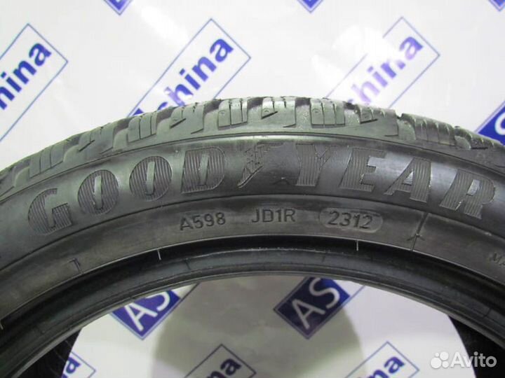 Goodyear UltraGrip 8 185/55 R16 99G