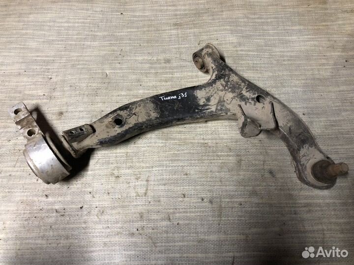 Рычаг передний правый Nissan Teana