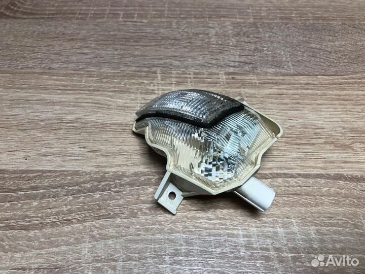 Повторитель поворота в зеркало Honda Accord 8 2008