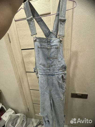 Джинсовый комбинезон женский s bershka