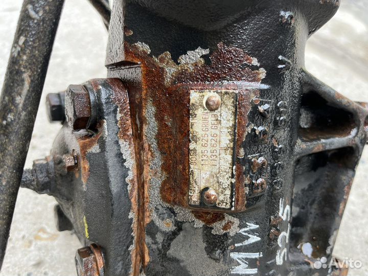 Редуктор рулевой BMW 5 E34