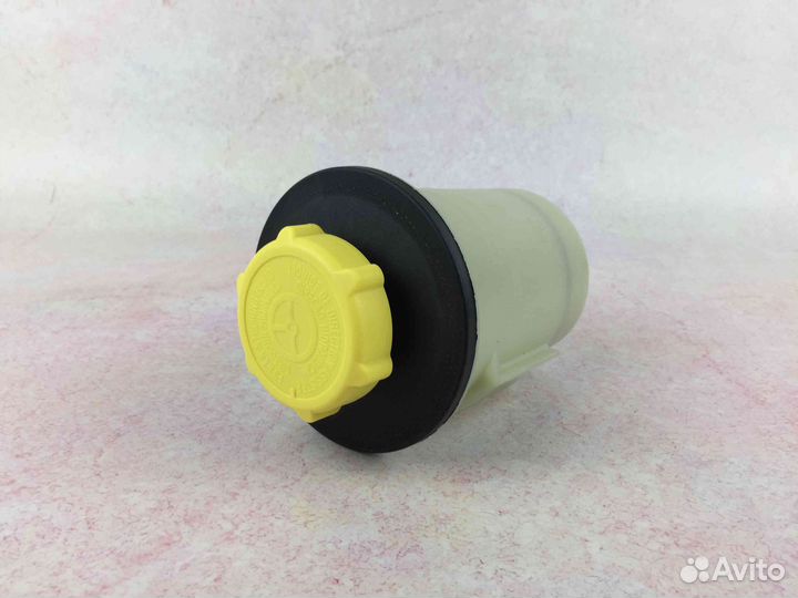 Бачок гур Land Rover Discovery Sport L550