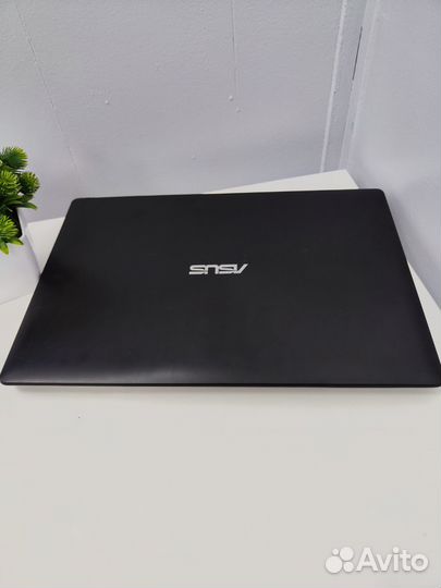 Ноутбук asus x553s