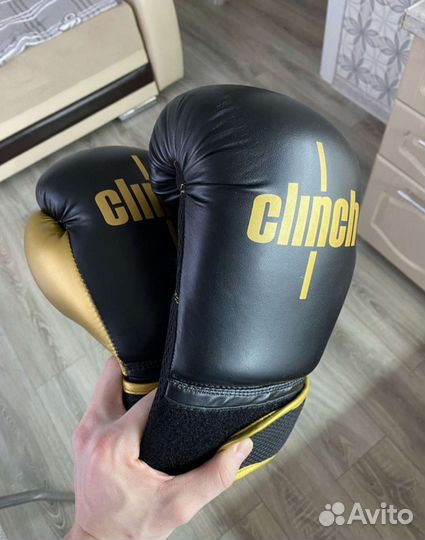 Боксерские перчатки 12 oz clinch