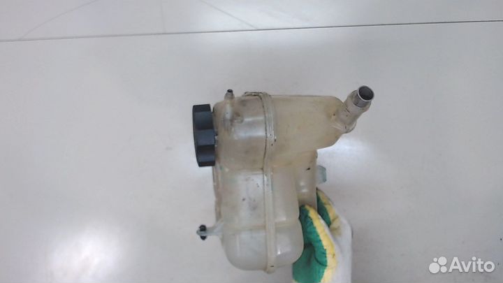 Бачок расширительный Cadillac SRX, 2010