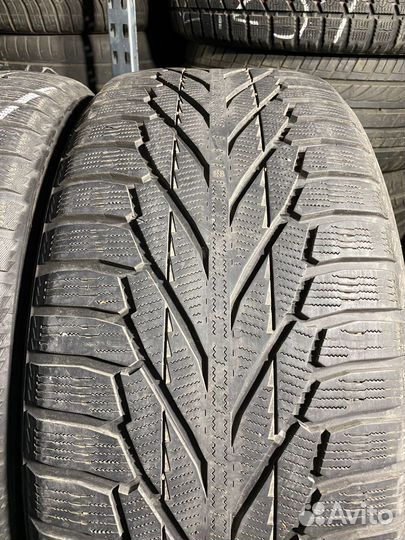 Nokian Tyres Hakkapeliitta R2 SUV 275/50 R20 113R