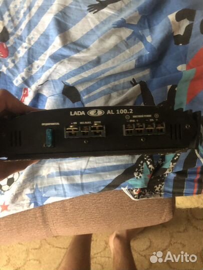 Автомобильный усилитель звука