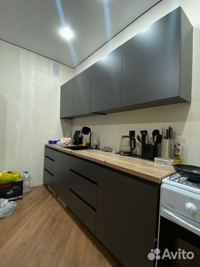 Современный кухонный гарнитур