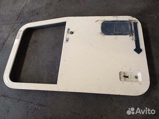 Дверь International правая каркас