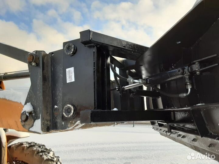 Отвал для экскаватора погрузчика с гидроповоротом