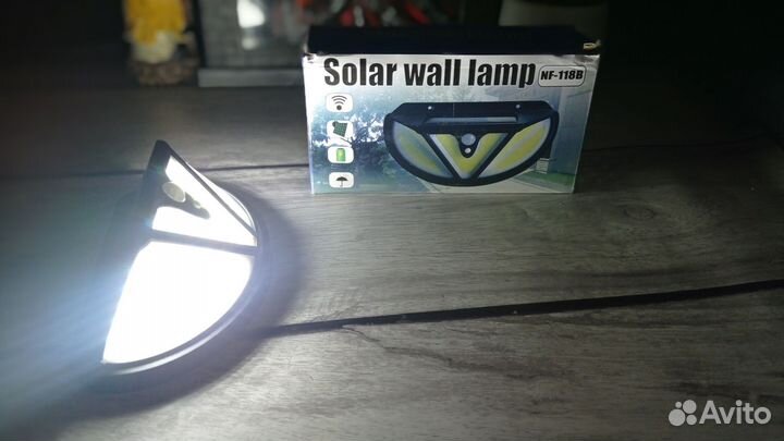 Уличный фонарь с датчиком движения солнечный