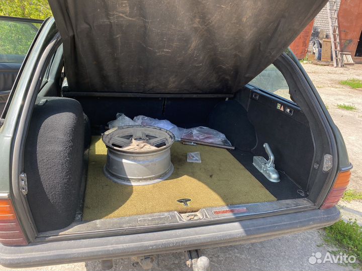 Mercedes w123 универсал салон