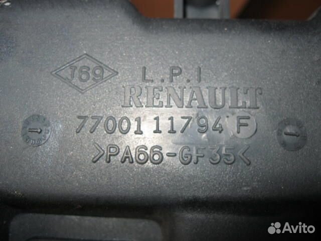 Впускной коллектор Renault Megane-1 2,0 F4R 00г